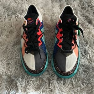 Brand New Nike Lebron James Tune Squad size 4Y